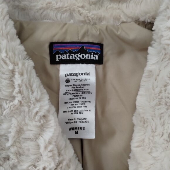Women's MEDIUM Patagonia Fluffy Beige Vest - Picture 3 of 9